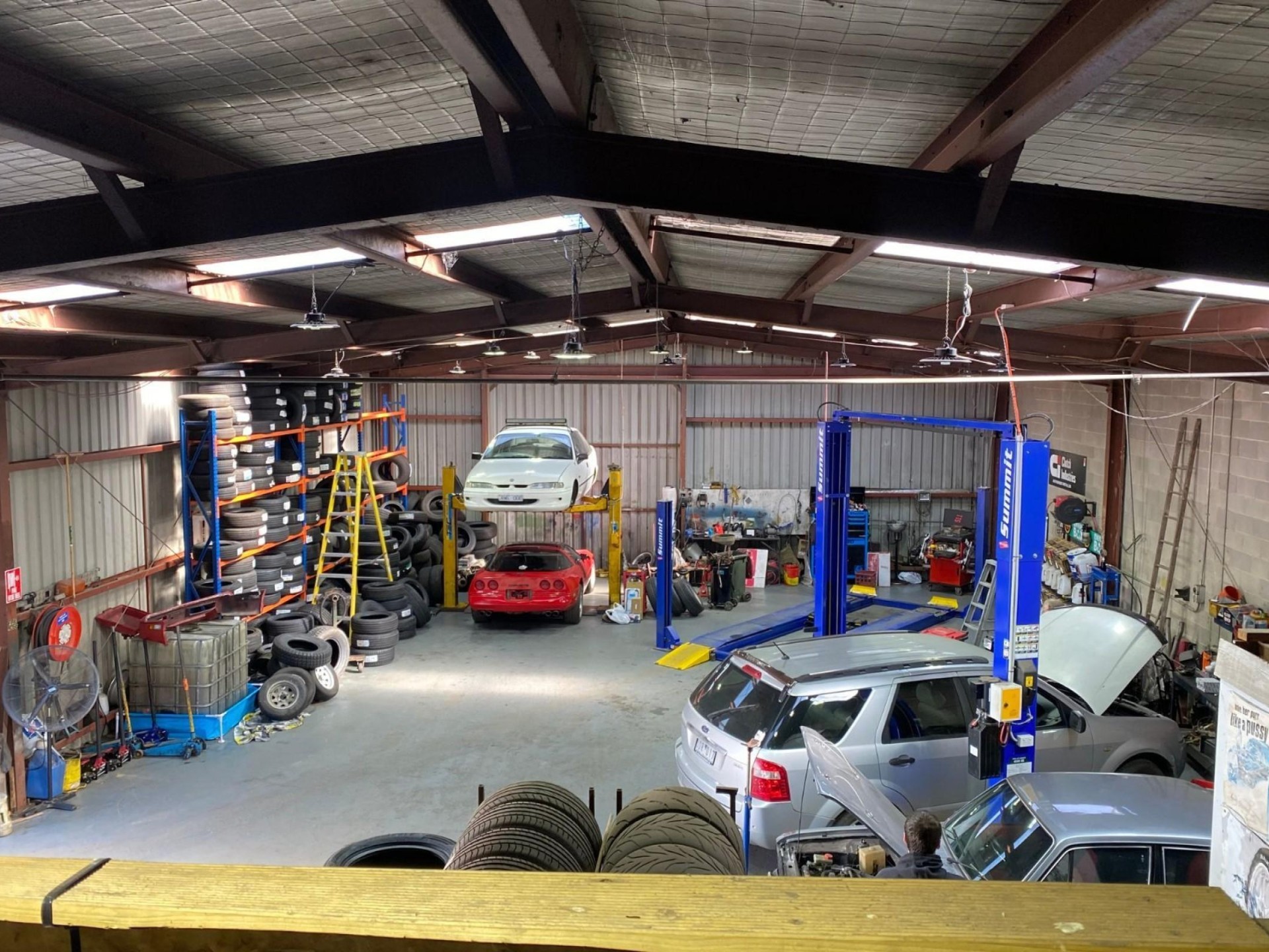 Freehold and Mechanical service and Tyre Business